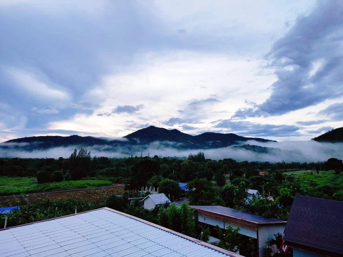 Maison d'hôtes Baan Mai Hom Suan Phueng